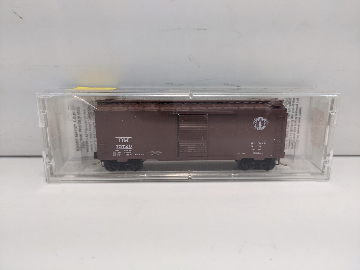 Micro-Trains 02000326 N Boston & Maine 40' Standard Single Door Boxcar #75720 LN/Box