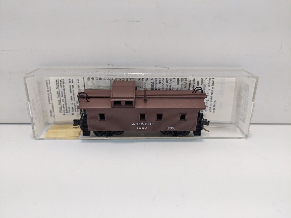 Micro-Trains 05100100 N Scale ATSF 34' Wood Sheathed Caboose #1203