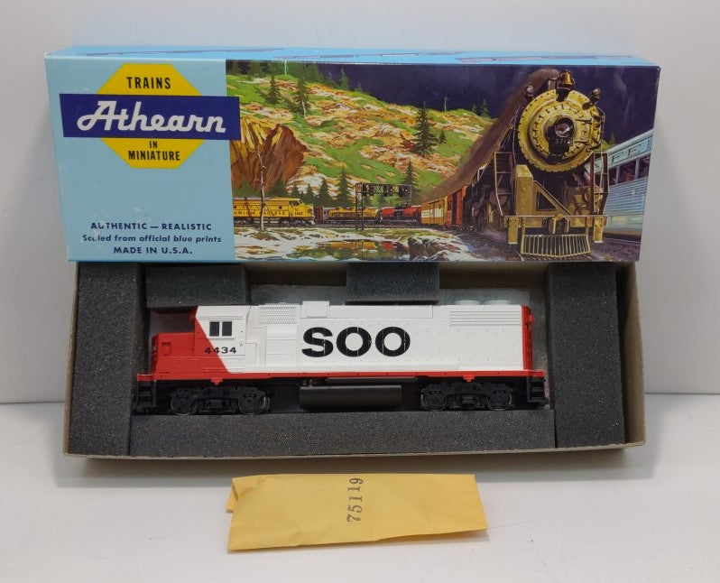 Athearn 4609 HO SOO Line GP38-2 PWR Diesel Locomotive #4434 LN/Box