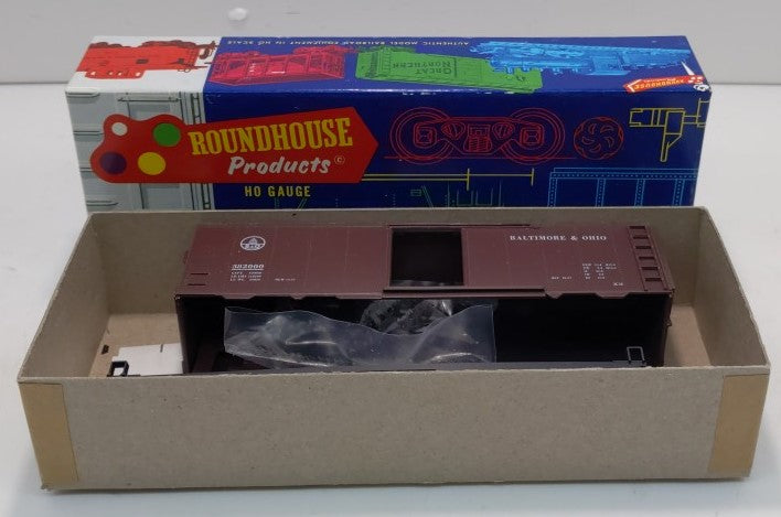 Roundhouse 1085 HO B&O 40' Roundtop Box Car #382000 Kit