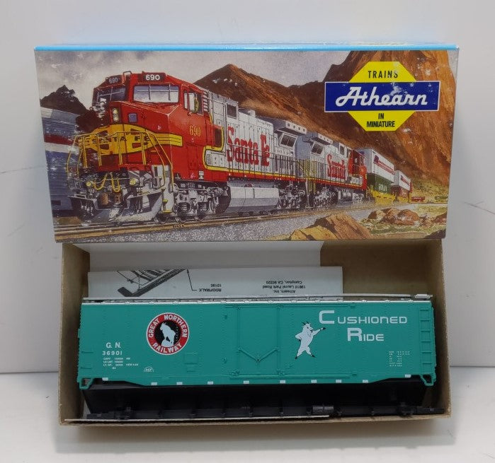 Athearn 05266 HO Scale Great Northern 50' Plug Door Box Car Road # 36901 Kit