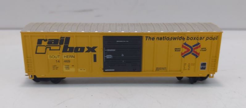 Roundhouse 8923 N Scale Southern 50' PS Single Door Box Car # 14469 Kit