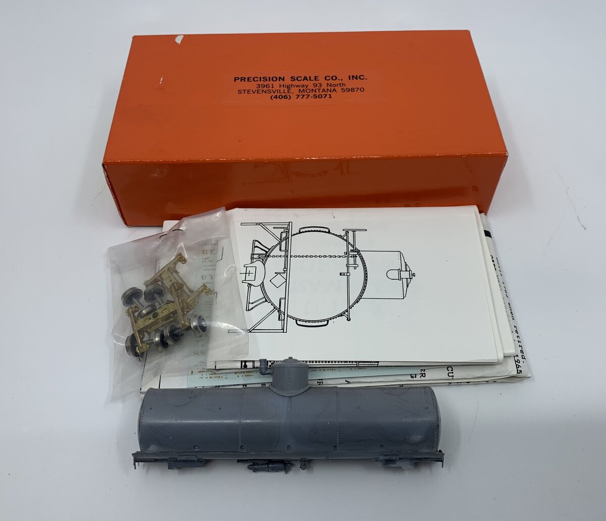Precision Scale Company PK-606 HOn3 Scales UTLX Frameless Tank Car Plastic Kit