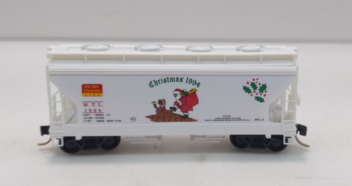 Micro-Trains 09200060 N Scale 1994 Holiday 2-Bay ACF Centerflow Covered Hopper NIB