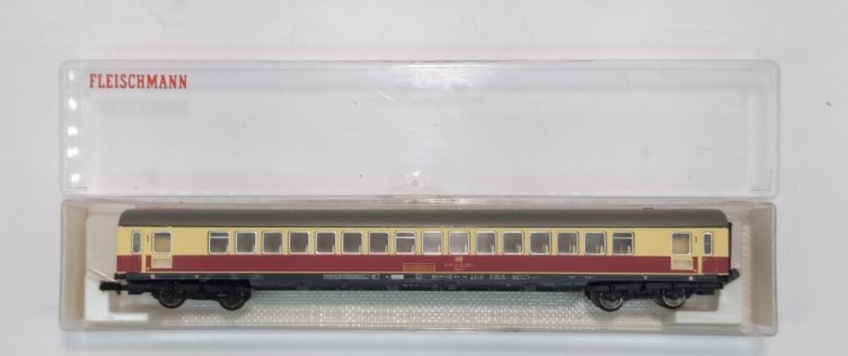 Fleischmann 8163 N Scale DB First Class Passenger Car LN/Box