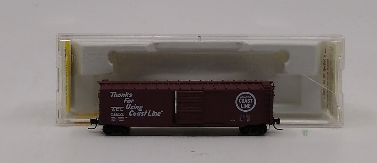 Micro-Trains 13511-2 Z Scale Atlantic Coast Line Box Car #31457 LN/Box