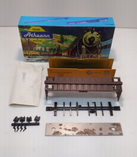 Athearn 1601 HO Scale Pacific Fruit Express 40' Reefer Steel Kit