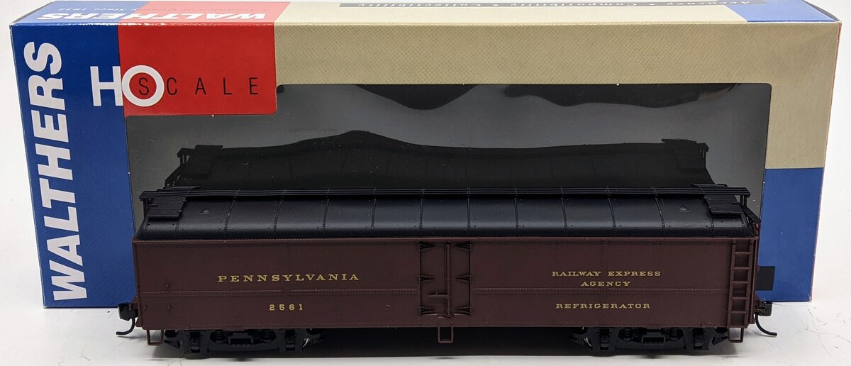 Walthers 932-5882 HO Scale PRR R50B Express Reefer w/Post-War Paint Scheme #2561 LN/Box