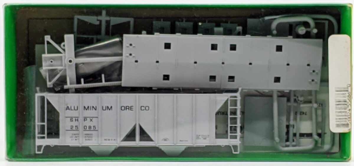Bowser 55686 HO Aluminum Ore Company 70 Ton 2-Bay Covered Hopper Road#25085 Kit