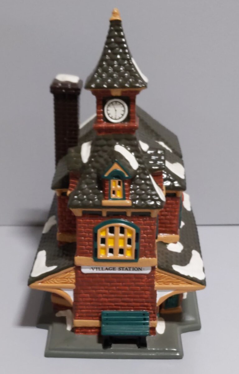 Dept 56 5438-0 The Original Snow Village - Village Station LN/Box