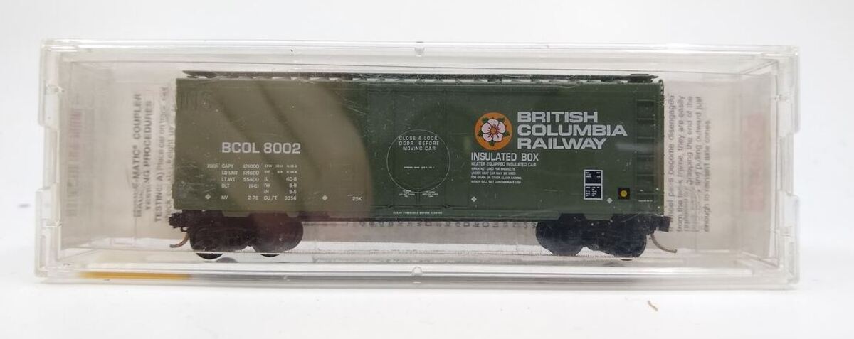 Micro-Trains 02100230 N BC Railway 40' Standard Plug Door Boxcar #8002 LN/Box