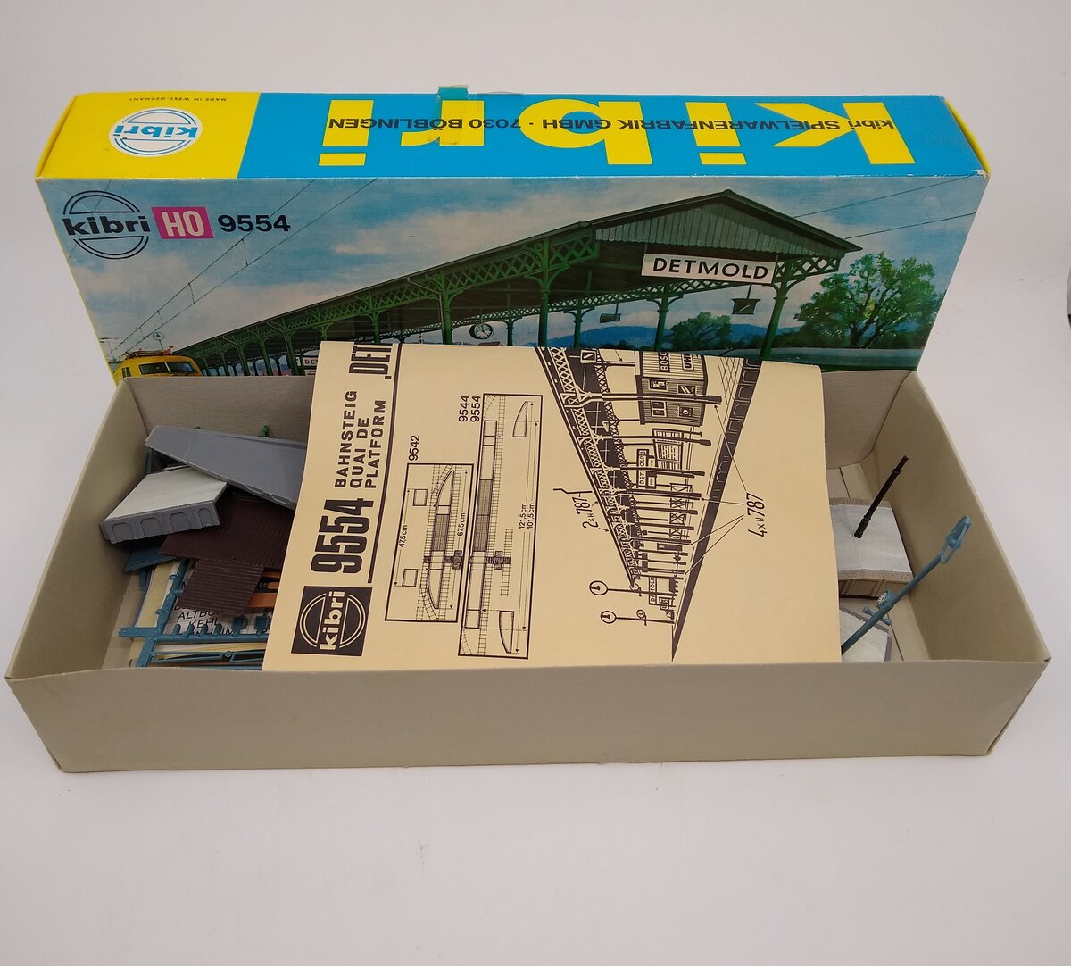 Kibri B-9554 HO Scale Train Loading Platform Building Kit