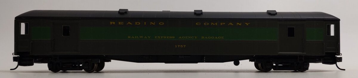 Bethlehem BCW5240-02 HO Scale Reading Company Baggage Car #1757 LN/Box