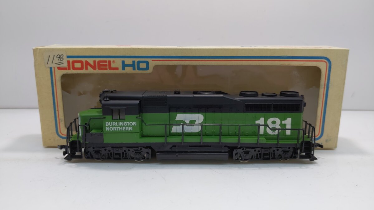 Lionel 181 HO Scale GP-30 Burlington Northern Powered Diesel Locomotive LN/Box