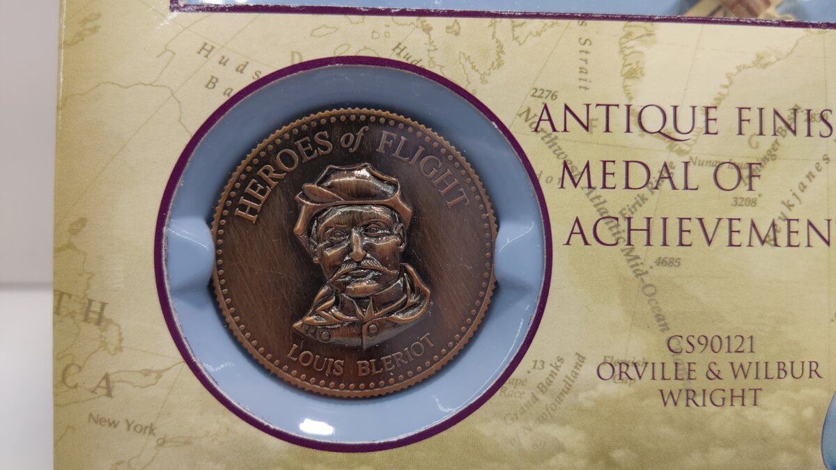 Corgi CS90121 Heroes of Flight Orville and Wilbur Wright W/Antique Finish Medal
