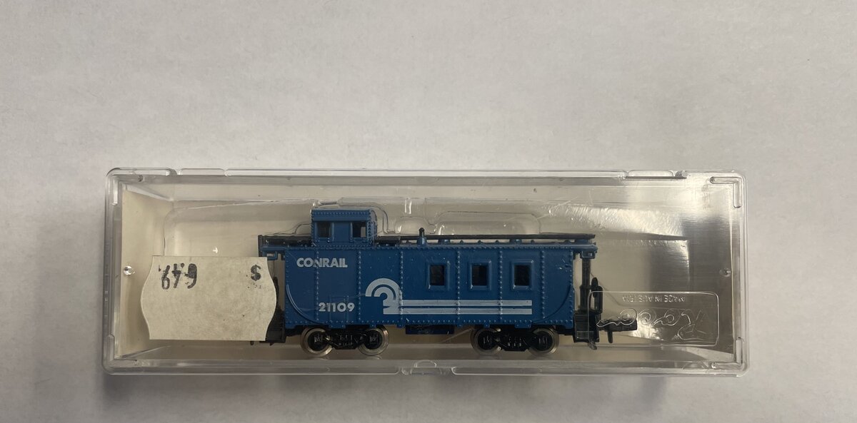 Model Power 3497 N Scale Conrail Caboose #21109