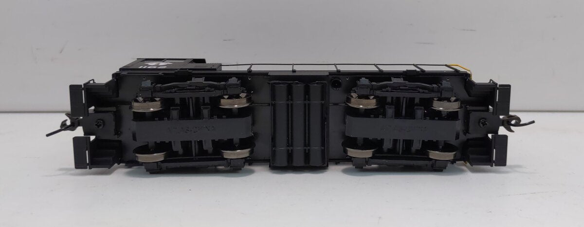 Atlas 10000782 HO Boston and Maine HH660 Diesel Locomotive #1162 NIB