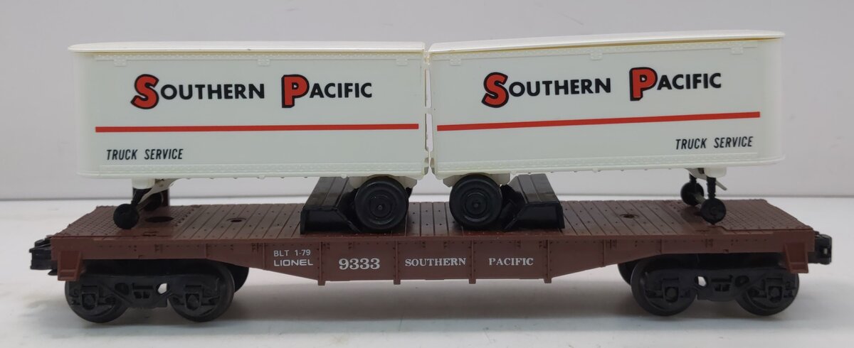 Lionel 6-9333 O Gauge Southern Pacific Flatcar with 2 Trailers #9333 LN/Box