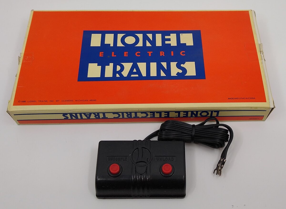 Lionel 6-5530 O Gauge Operating Track Section Remote