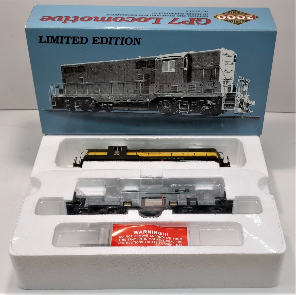 Proto 2000 23040 HO Seaboard GP7 Phase 2 Diesel Locomotive #1814 - 2nd Release MT/Box