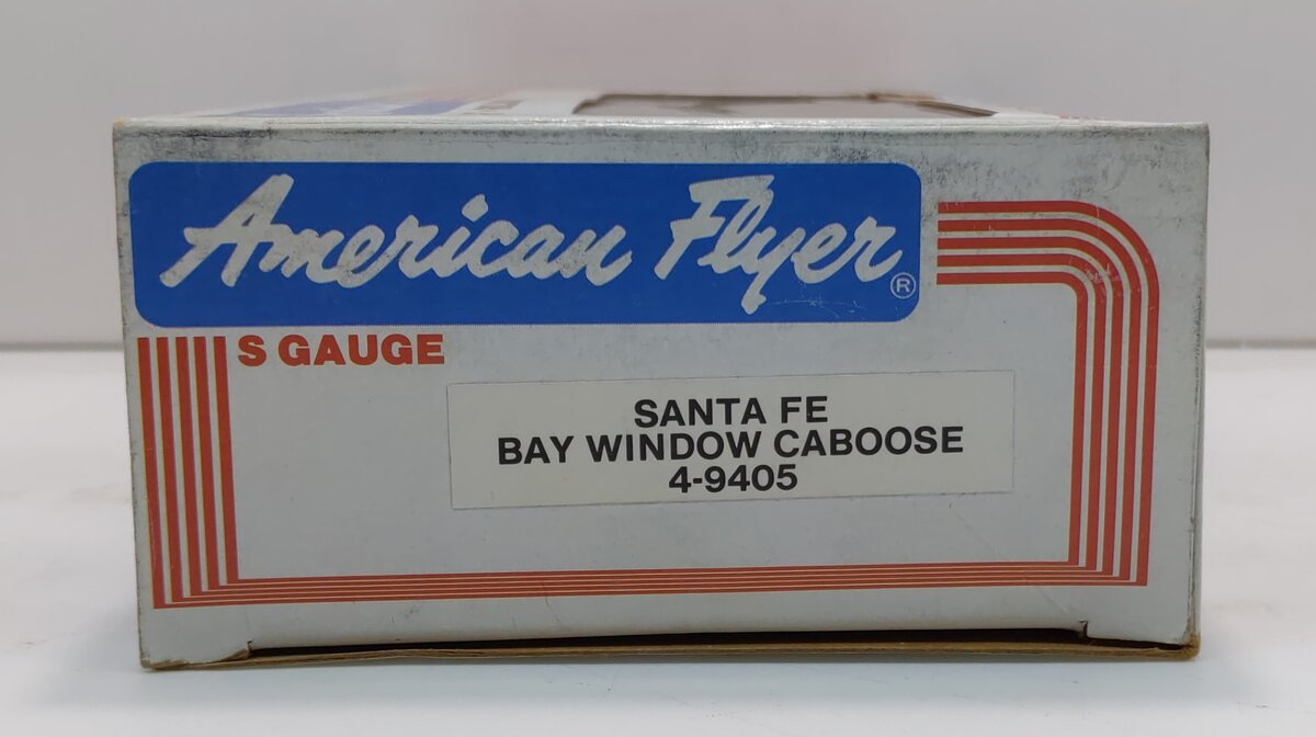 American Flyer 4-9405 S Scale Santa Fe Bay Window Illuminated Caboose #9405 LN/Box