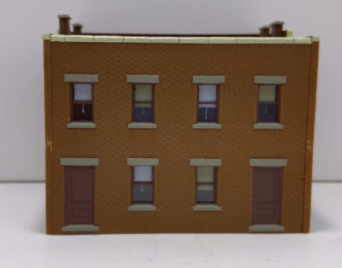 Walthers 931-806 HO Assembled Trainline Gemini Building