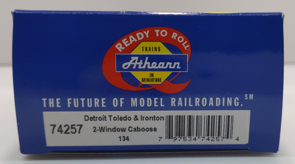 Athearn 74257 HO Scale Detroit Toledo & Ironton 2-Window Caboose #134 NIB