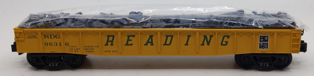MTH 30-7017B O Gauge Reading Gondola with Junk Load LN/Box
