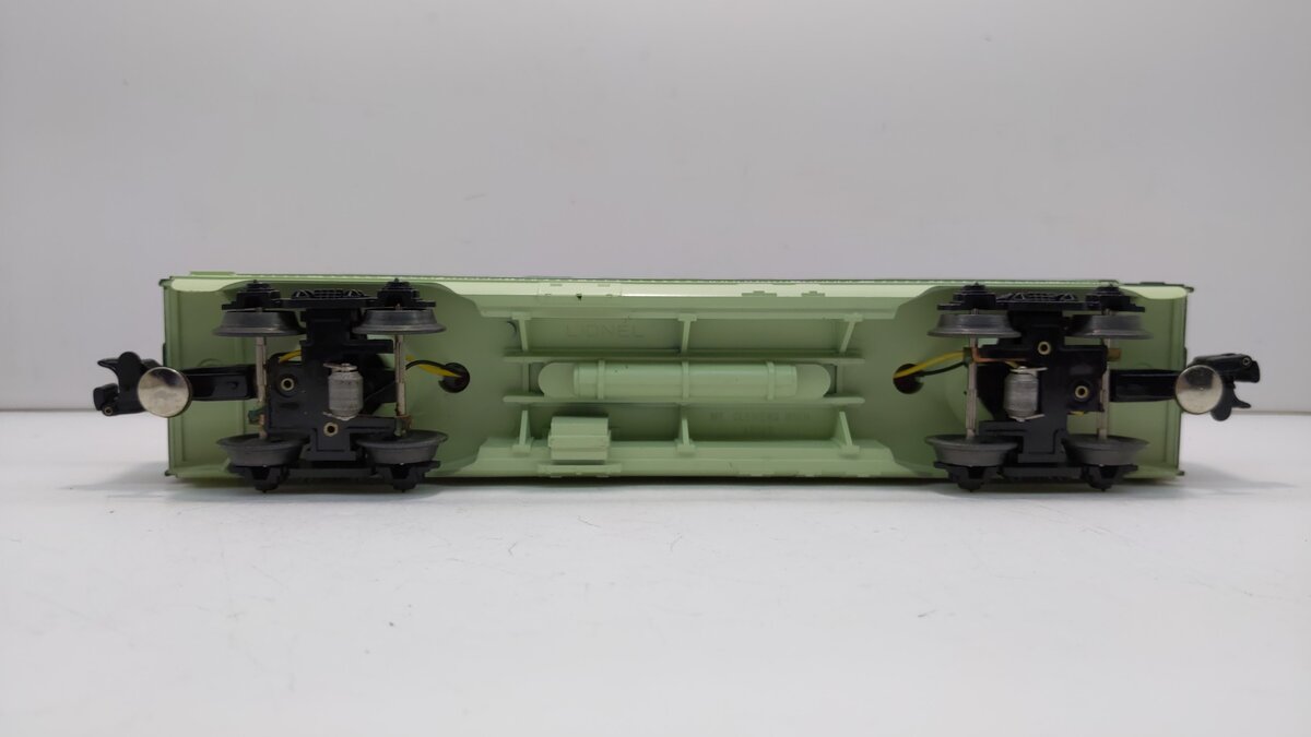 Lionel 6-16038 O Gauge Northern Pacific Coach Passenger Car EX