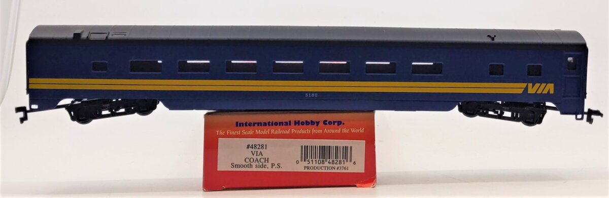 IHC 48281 HO Scale Via Rail Canada Smooth Side Coach #5180