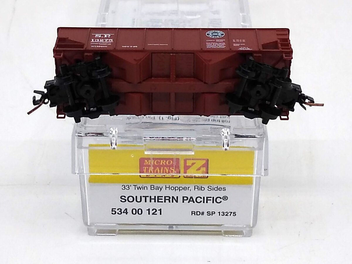 Micro-Trains 53400121 Z Southern Pacific 33' Twin Bay Hopper #13275