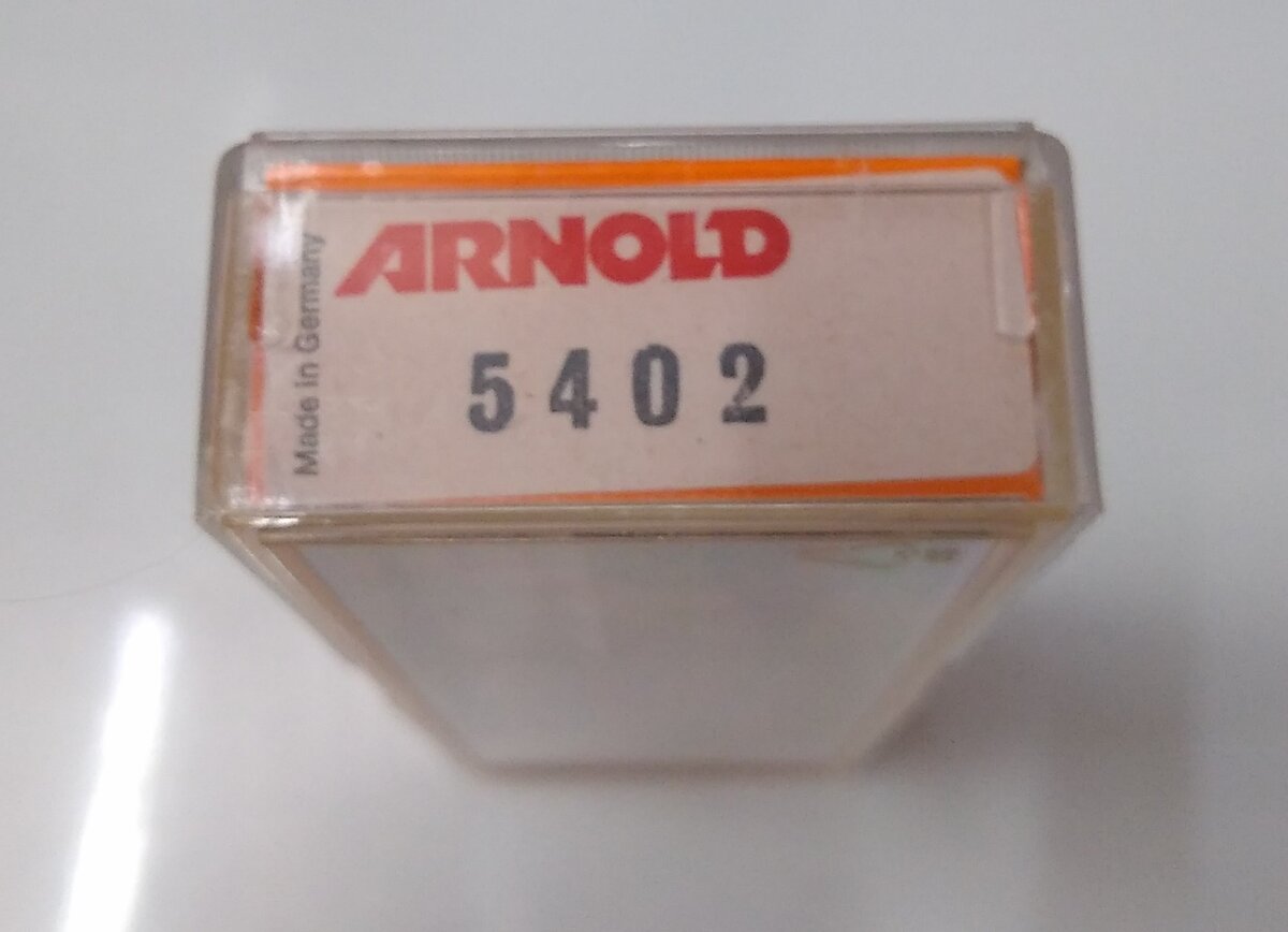 Arnold 5402 N Scale Southern Pacific Lines Passenger Car # 2486 LN/Box