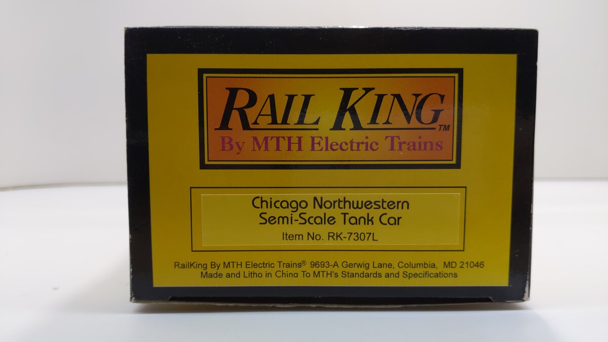 MTH 30-7307 O Gauge Chicago & Northwestern Semi-Scale Tank Car #32308 LN/Box