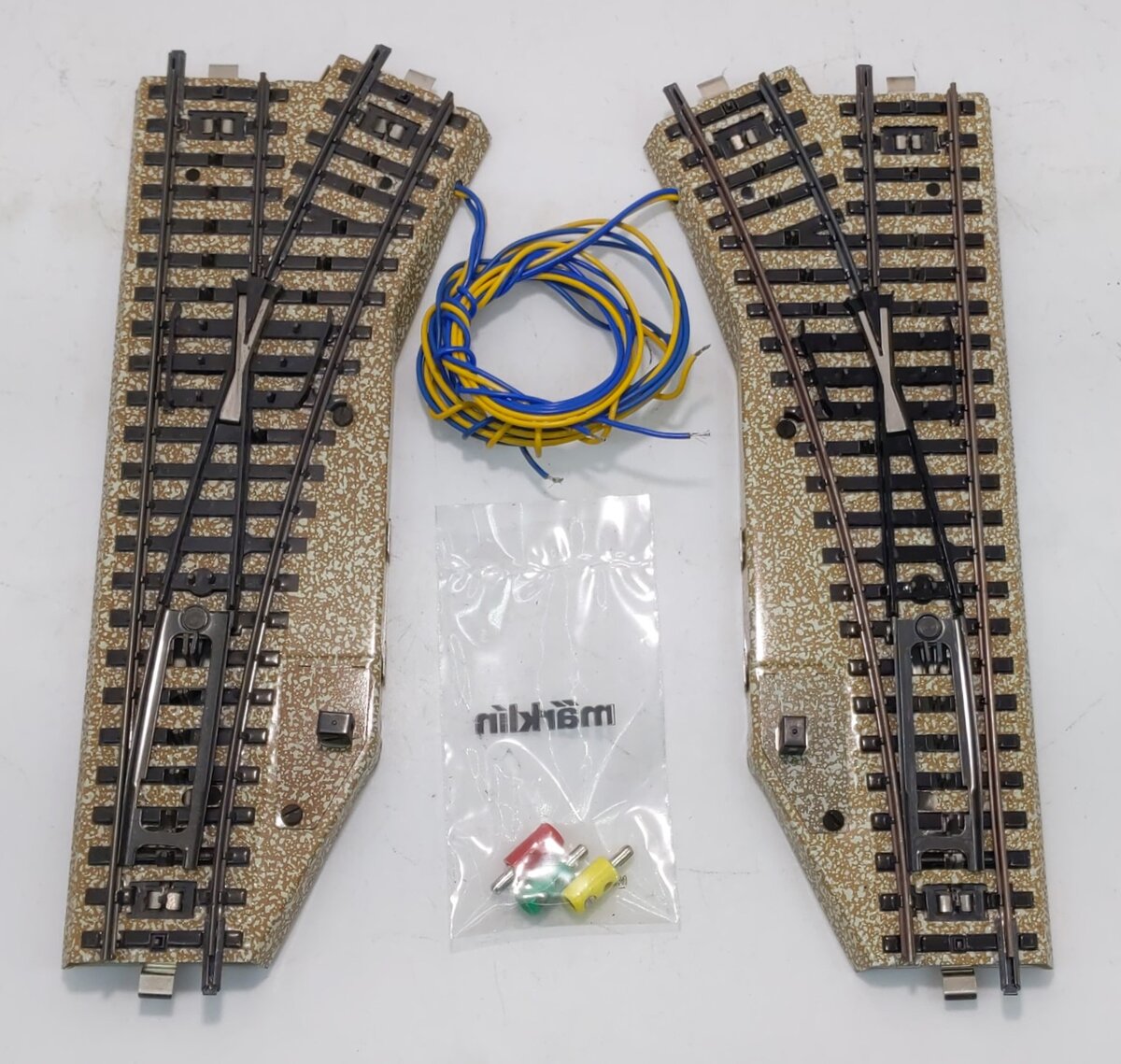 Marklin 5202 HO Scale Remote Switch Pair EX