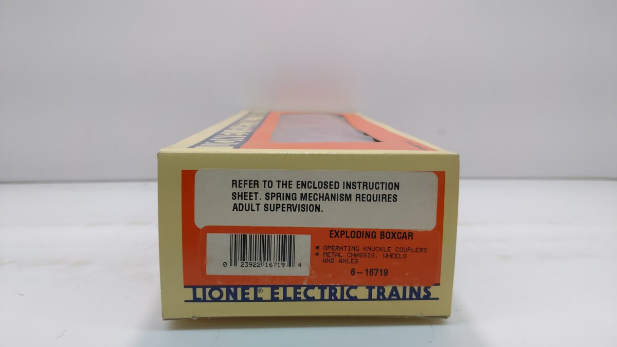 Lionel 6-16719 O Gauge Exploding Boxcar #16719 NIB