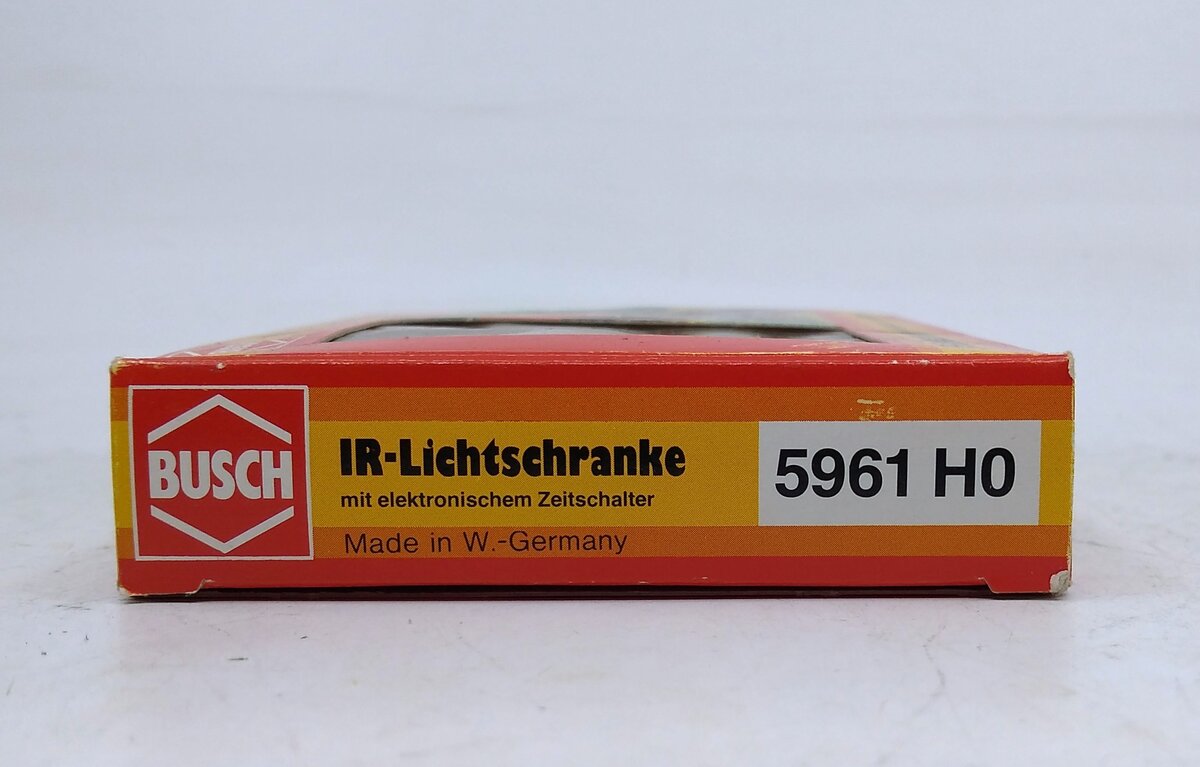 Busch 5961 HO Electronic Timer W/Infra-Red Switch