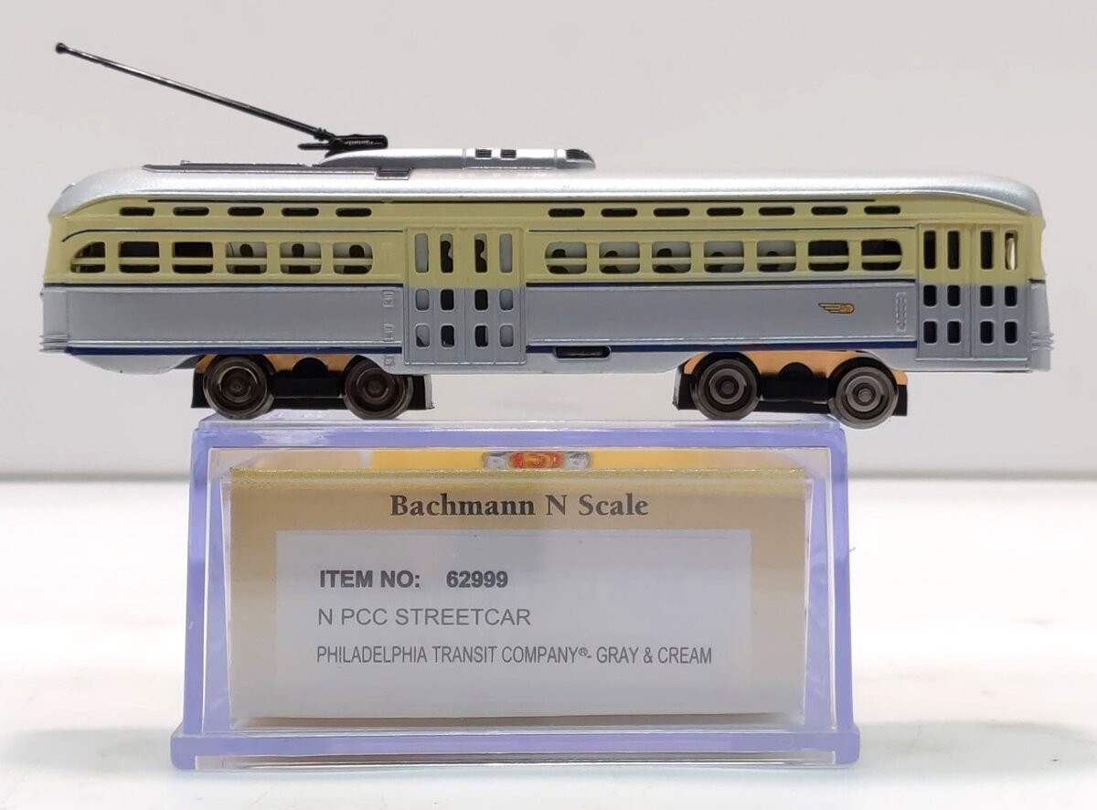 Bachmann 62999 N Philadelphia Transit Company Gray & Cream PCC Trolley