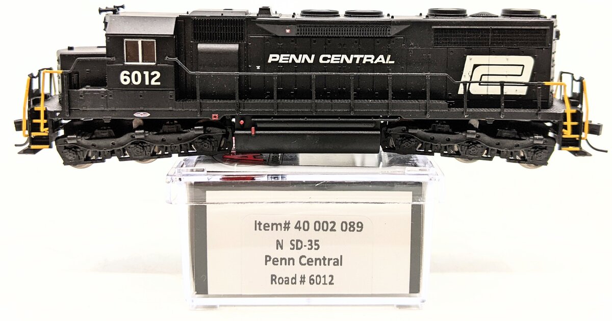 Atlas 40002089 N Penn Central EMD SD35 Low Hood Diesel Engine #6012