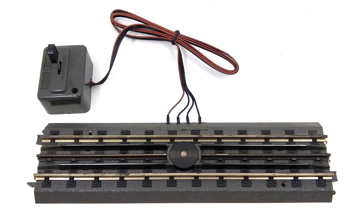 MTH 40-1008 O RealTrax Automatic Uncoupling/Unload Operating Track Section