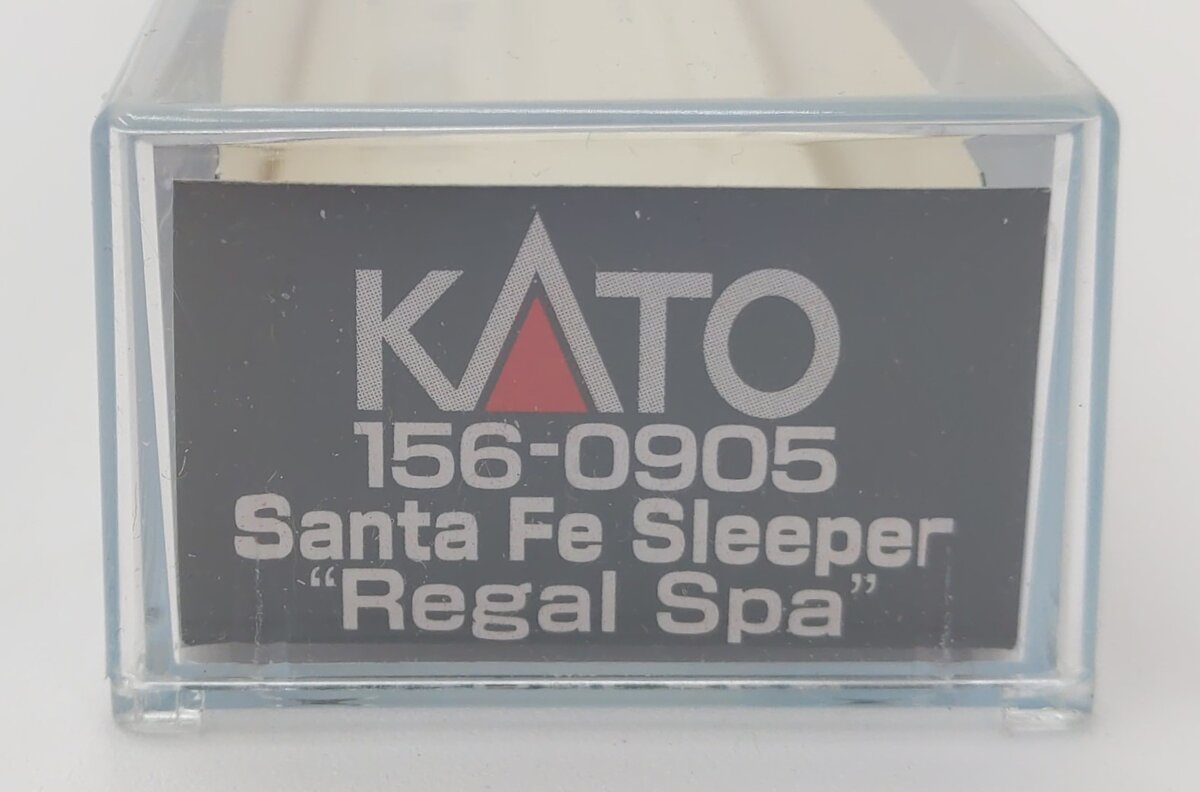 Kato 156-0905 N Scale Santa Fe "Regal Spa" 4-4-2 Sleeper Passenger Car LN/Box