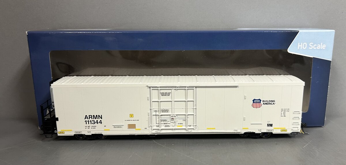 BLMA Models 52042 Union Pacific "ARMN" Trinity 64' Reefer #111344