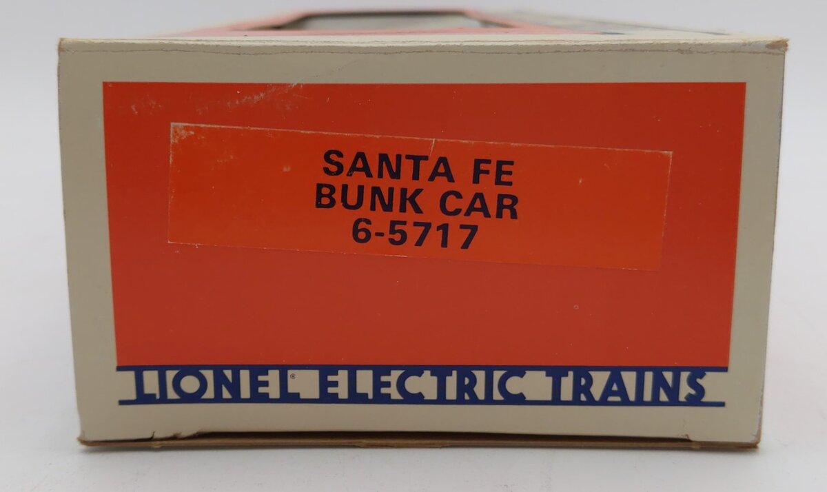 Lionel 6-5717 O Gauge Santa Fe Illuminated Bunk Car LN/Box