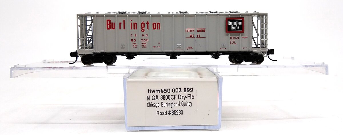Atlas 50002899 N CB&Q 3500 Dry-Flo 3-Bay Covered Hopper #85230