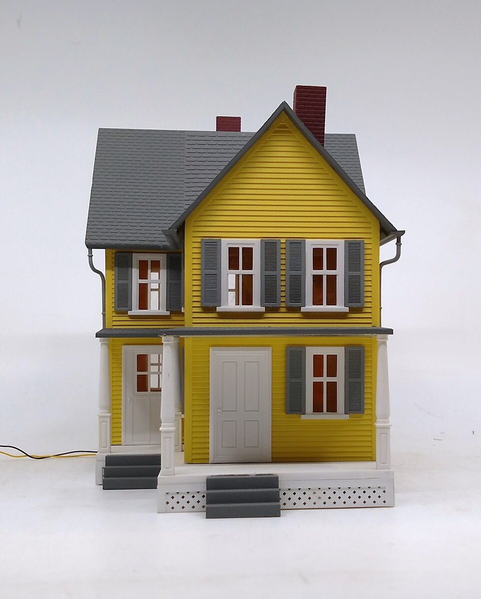 Model Power 6354 O/O27 Built-Up Country Farm House Lighted