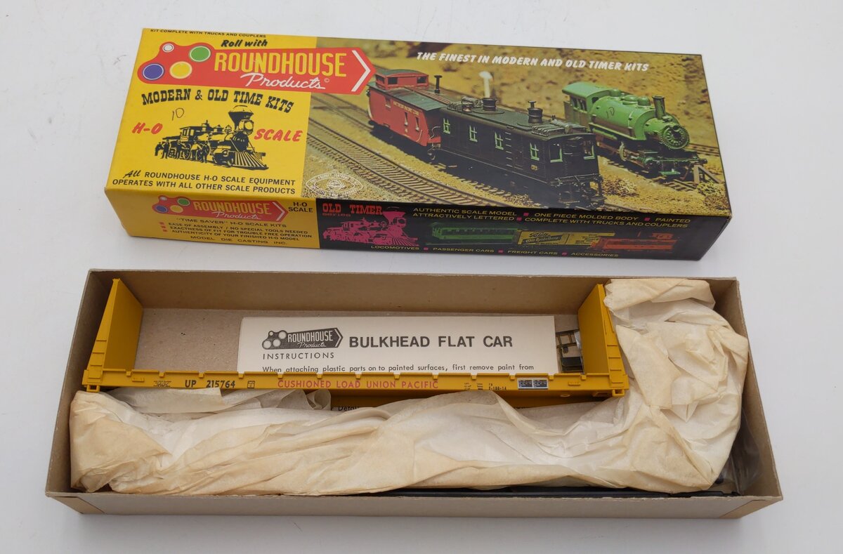 Roundhouse 1310 HO Union Pacific 60' Bulkhead Flat Car Kit