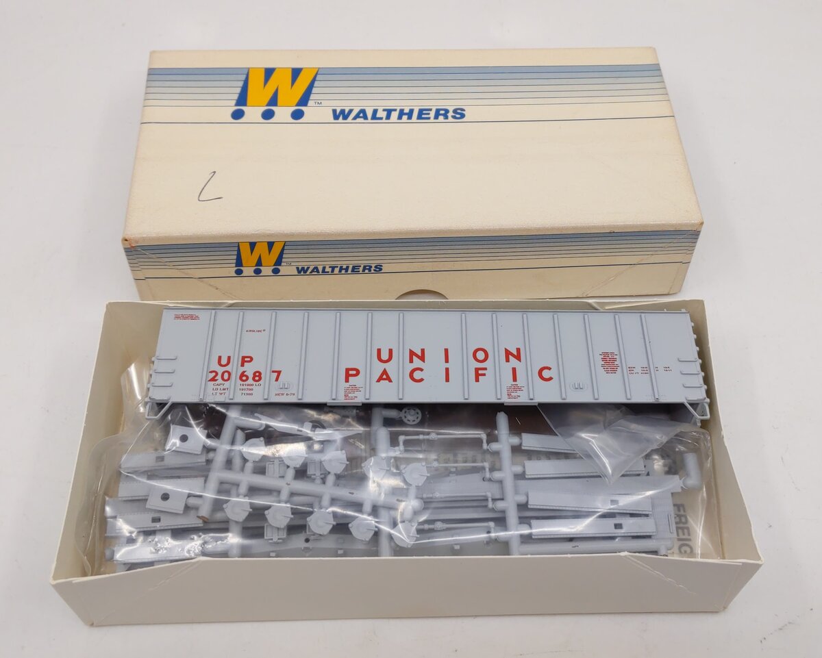 Walthers 932-3655 HO Union Pacific 50' Airslide Hopper Kit #20687