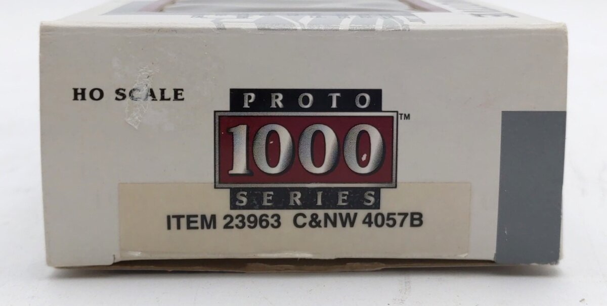 Proto 1000 23963 Chicago & North Western Powered F3B Diesel Locomotive #4057B LN/Box