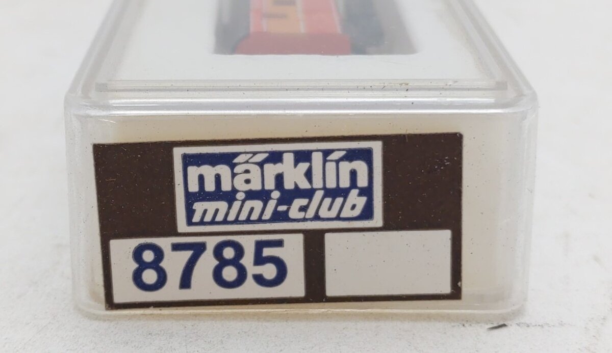 Marklin 8785 Z Scale Southern Pacific Daylight Passenger Car #10200 LN/Box