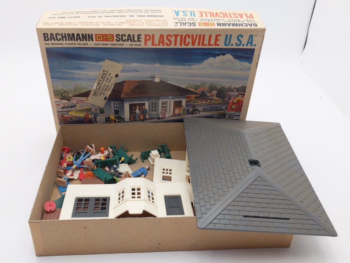 Bachmann 1911 O/S Scale Plasticville USA Suburban Station Building Kit