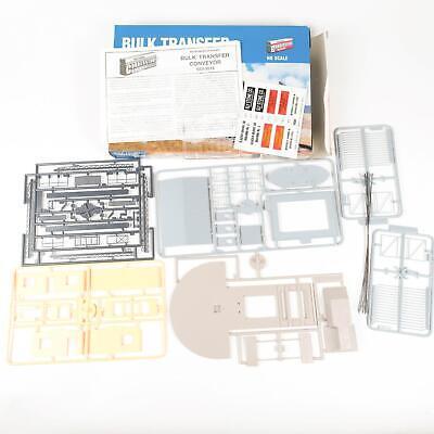 Walthers 933-3519 HO Scale CornerStone Bulk Transfer Conveyor Building Kit